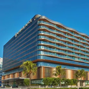 https://lanson-place-mall-of-asia.angeleshotels.net